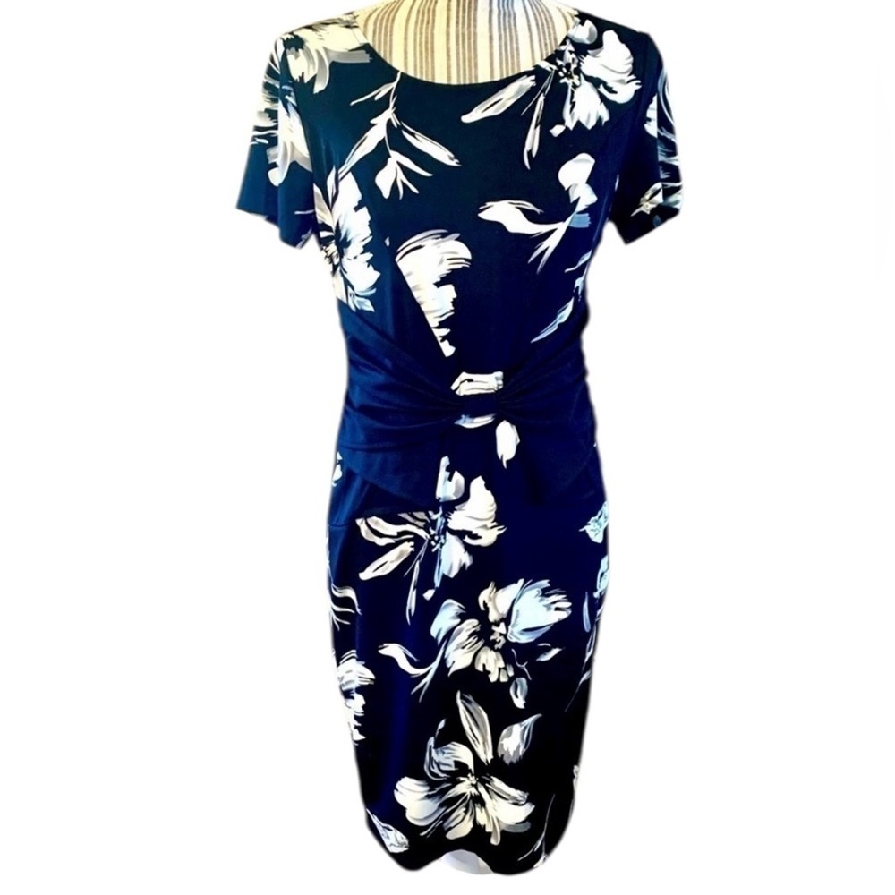 NWT VfEmage Dress Medium Black White Floral Short Sleeve Black Bow at Waist Midi